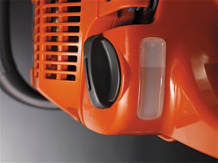 Колпачок топливного бака и индикатор у Husqvarna 545