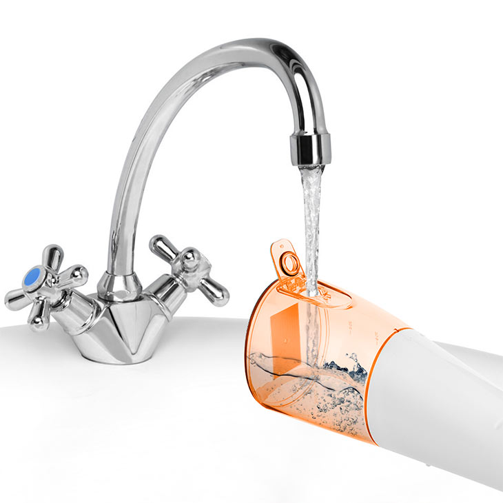 Заполнение резервуара для жидкости у Kitfort КТ-2902-3, бело-оранжевый